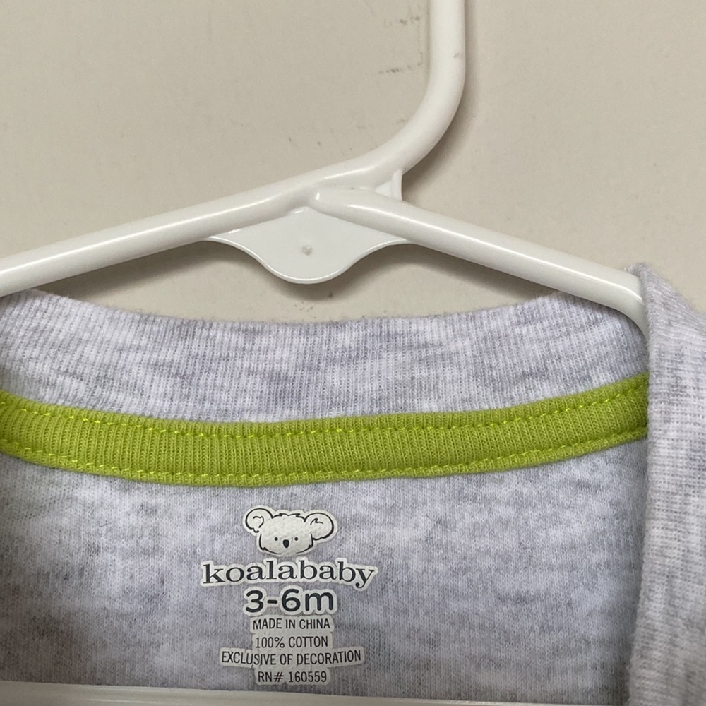 AVOCADO 🥑 Onesie 3-6 months - Picture 6 of 7